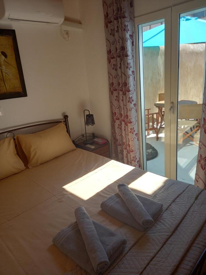Villa Apanema House à Aegina Extérieur photo